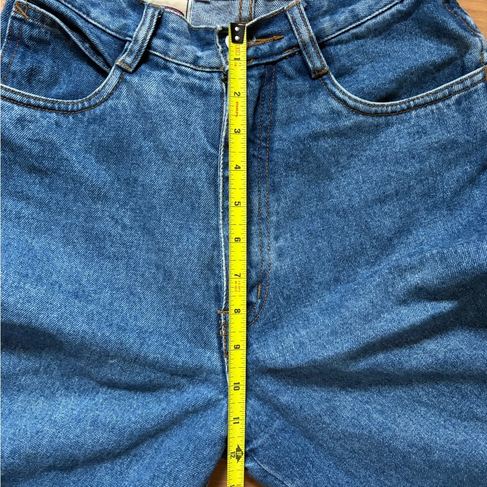 Vintage Rio by Stephen Mardon Highwaisted Blue Tapered Jeans - Picture 8 of 9